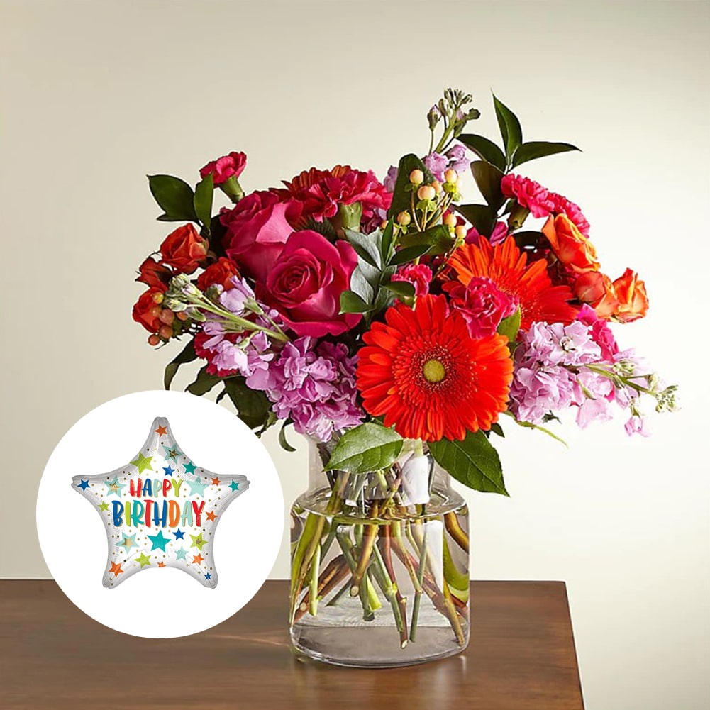Bouquet Fiesta, Deluxe + Ballon Star, Su Hermosa Mezcla De Flores Te Garantiza Un Ramo Único Cada Vez. Flores: Margaritas, Claveles, Nuestro Bouquet Fiesta Hará De Tu Ocasión Especial Un Momento Memorable. Flores De Cumpleaños, Margaritas, Claveles, Fresh Flowers Orlando, Florida, Delivery.