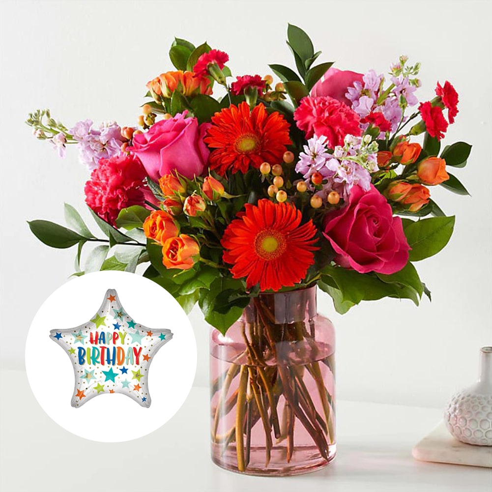 Bouquet Fiesta, Premium With Blush Vase + Ballon Star, Su Hermosa Mezcla De Flores Te Garantiza Un Ramo Único Cada Vez. Flores: Margaritas, Claveles, Nuestro Bouquet Fiesta Hará De Tu Ocasión Especial Un Momento Memorable. Flores De Cumpleaños, Margaritas, Claveles, Fresh Flowers Orlando, Florida, Delivery.