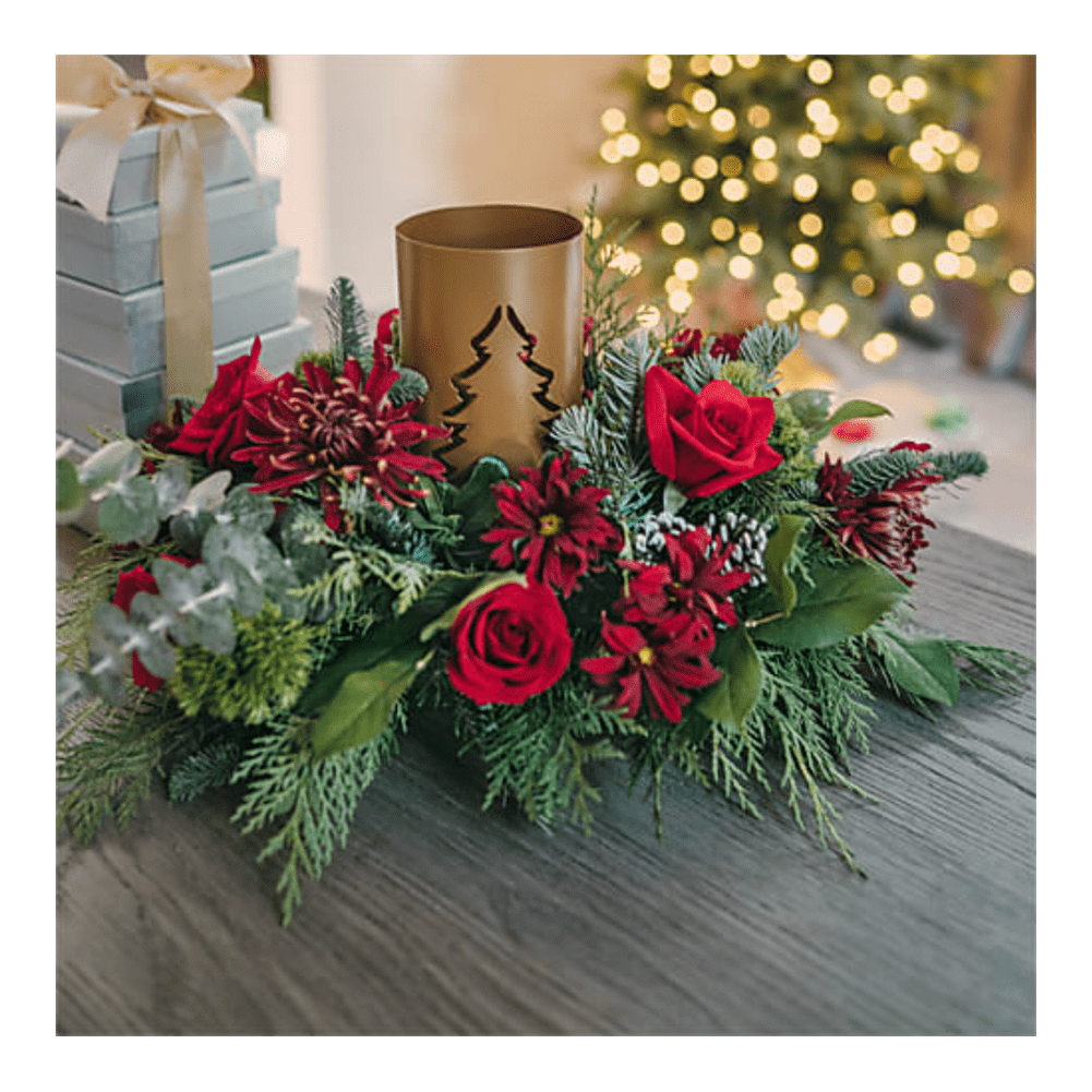 Woods Centerpiece (Deluxe) Reaviva tu aprecio por la belleza de un paisaje invernal con nuestro centro de mesa. Detalles del arreglo: Rosas, Margaritas, Domicilio Gratis Orlando FL, Fresh Flowers Orlando.