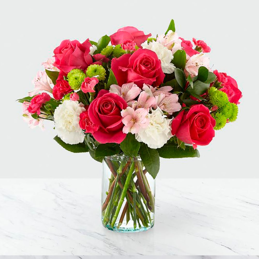 Ramo de Rosas y Alstroemerias Deja que florezca tu amor Rosas, alstroemerias, decoración del hogar con rosas, alstroemerias y claveles, es un hermoso regalo para aniversario, flor para cumpleaños, flores para toda ocasión, y decoración. Fresh Flowers Orlando