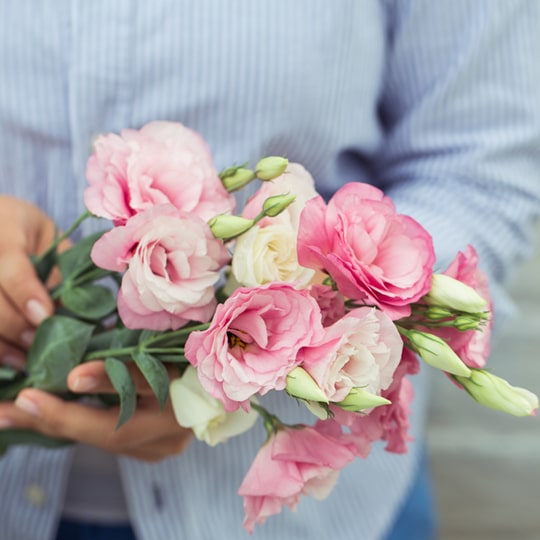 If you are looking to stand out or make a unique statement, then the always-dazzling colorful lisianthus is your best bet, Fresh Flowers Orlando.