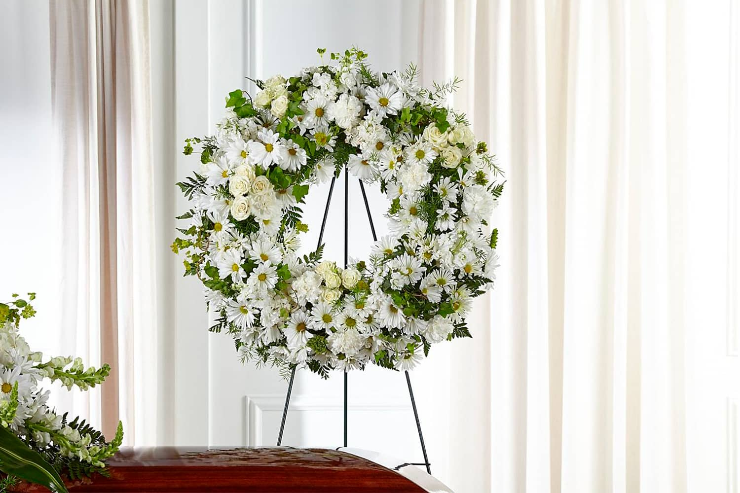 Encuentre el arreglo, corona, pedestal para expresar condolencias, Fresh Flowers Orlando