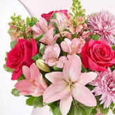 Sentiment For Mom, flowers to give with roses, lilies and pompoms, that transmit love, gratitude and joy, make her feel special with this beautiful detail, flower delivery in Orlando, Fresh Flowers Orlando, florist