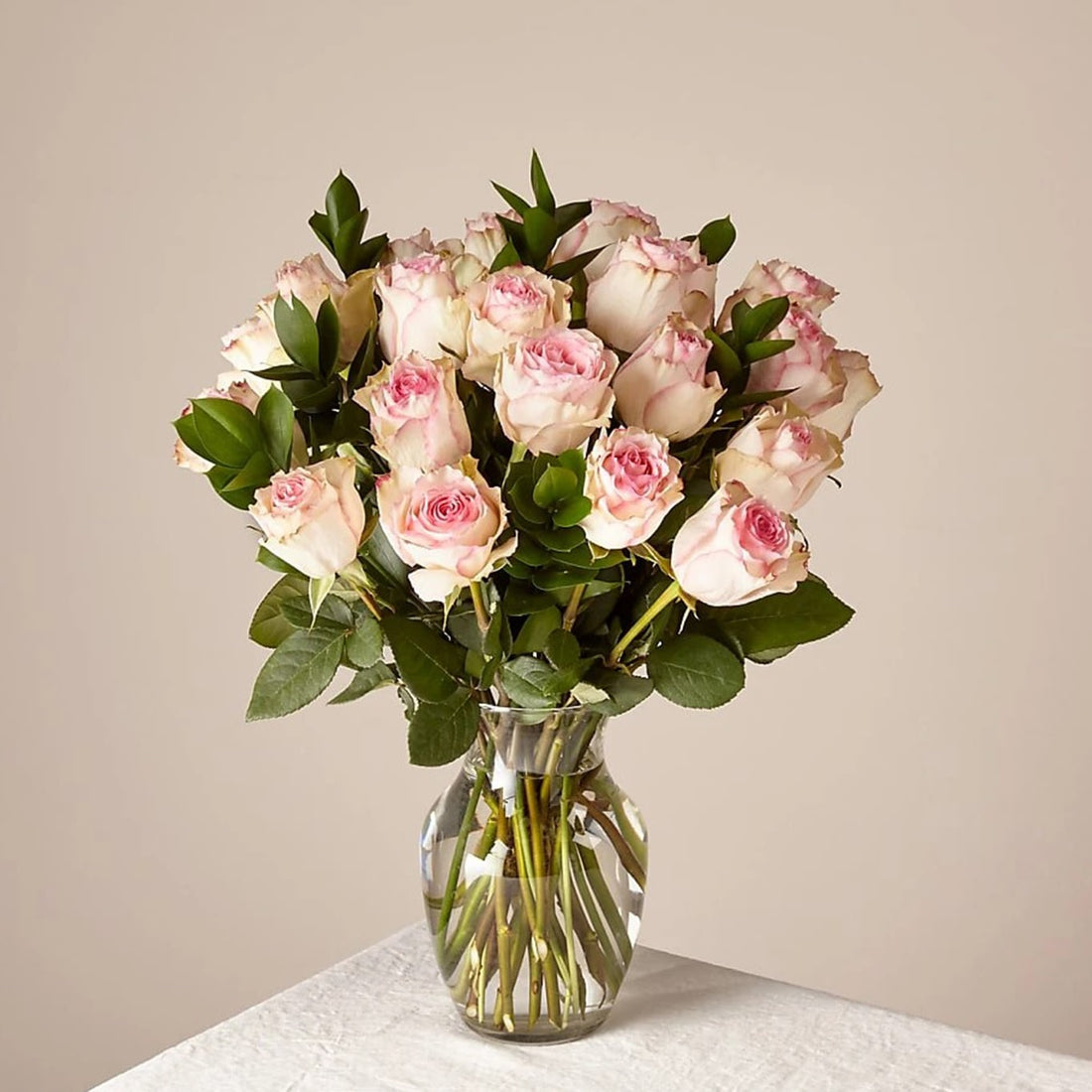 A Dozen Pink Roses Champagne, Flowers for Valentine&